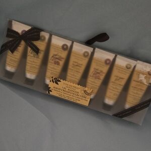 Tuscan Hills Scented Hand Cream Set - 7 Piece